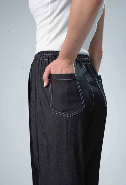 Hourglass Pants in Light Jeans