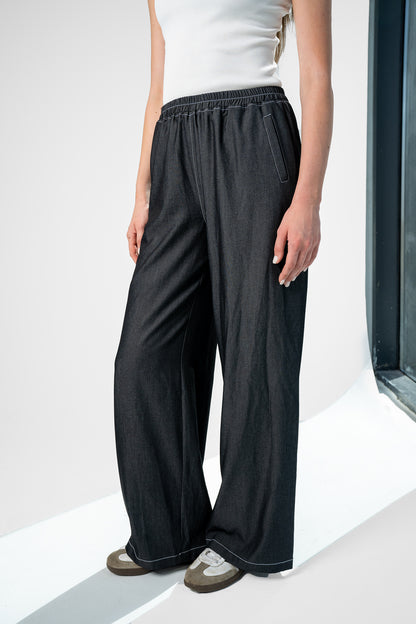 Hourglass Pants in Light Jeans