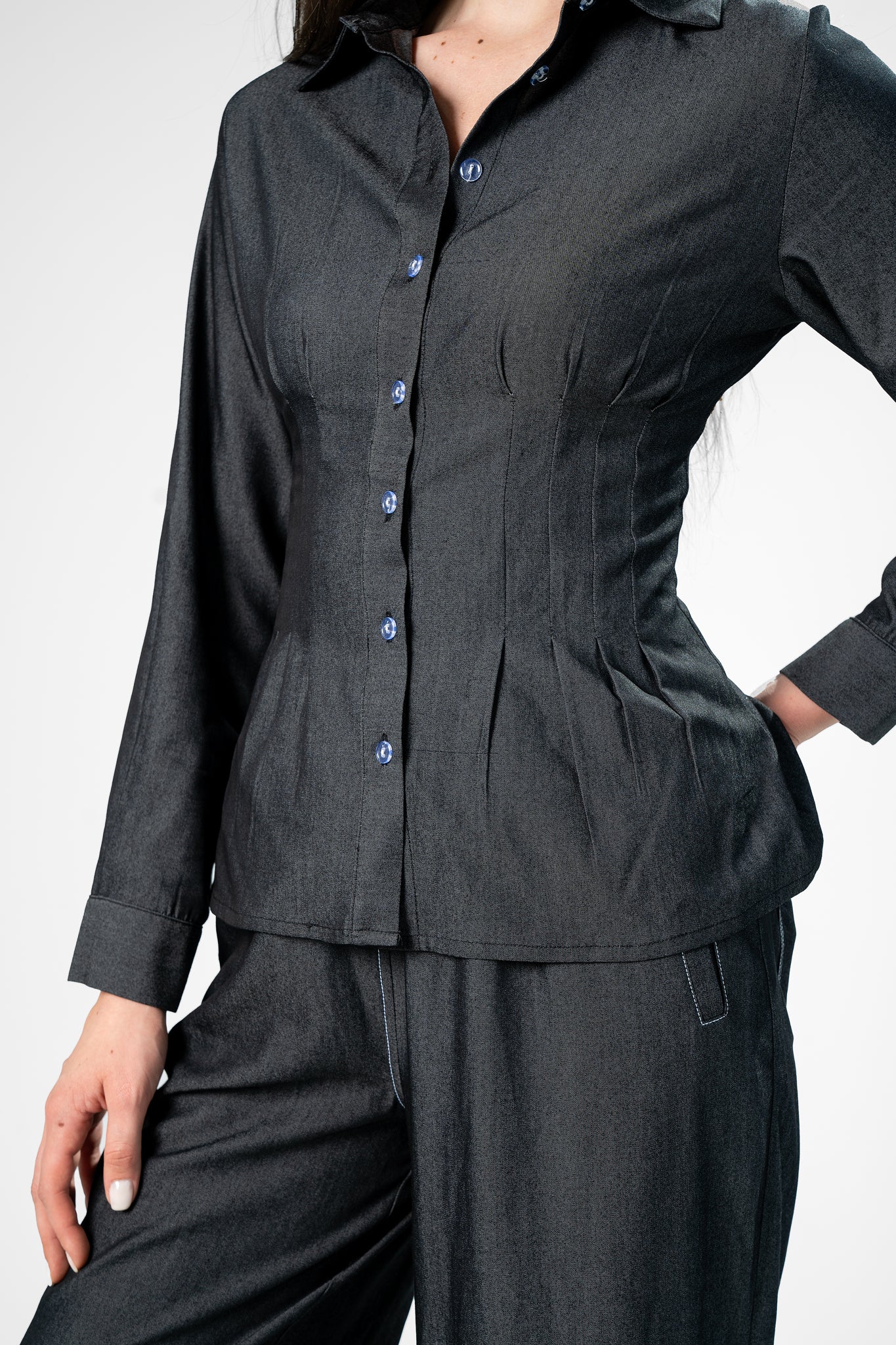 Hourglass Shirt in Light Jeans