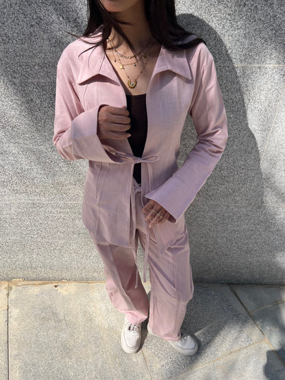 Waist-Fitted Linen Shirt in Pink