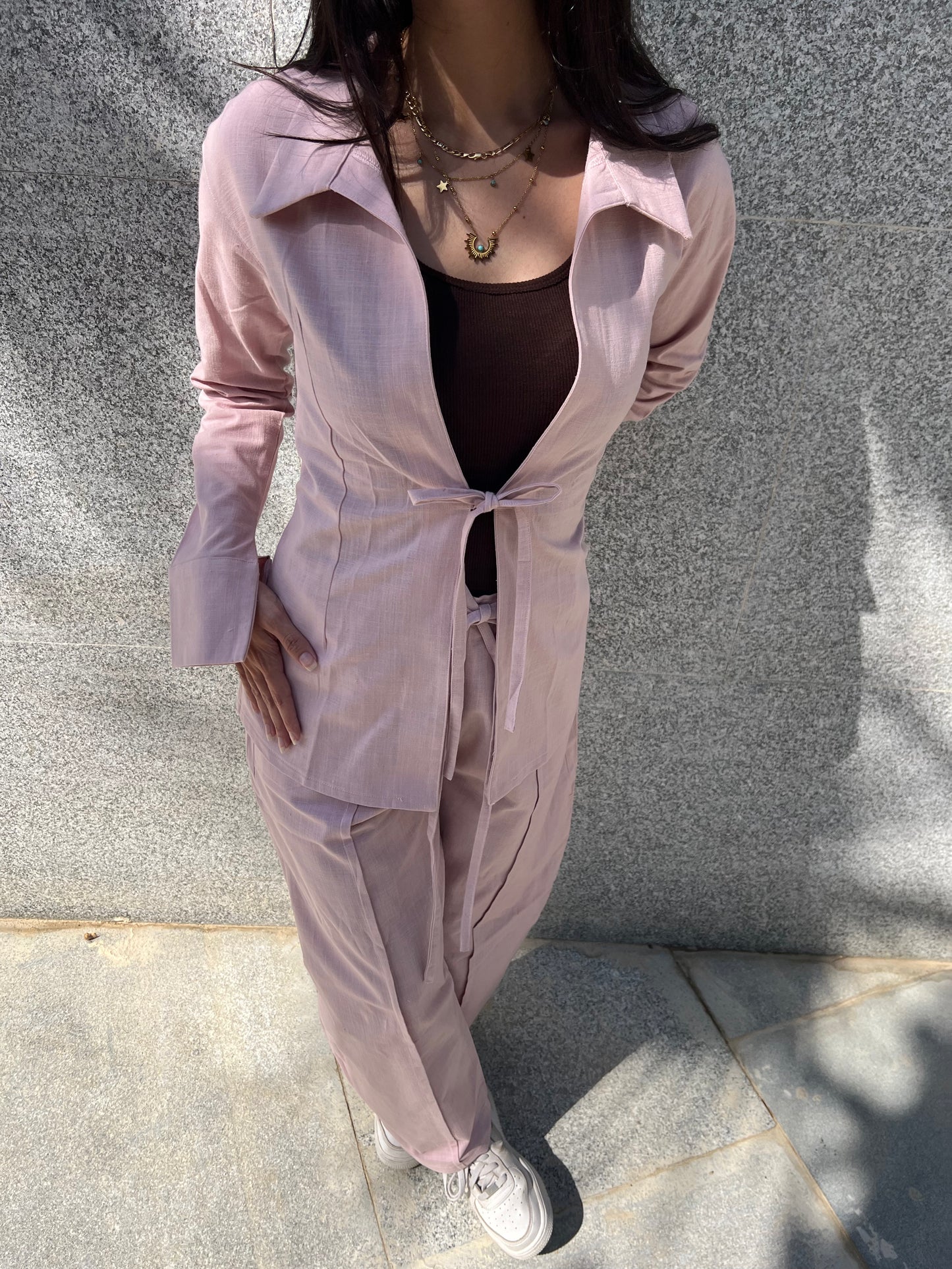 Waist-Fitted Linen Shirt in Pink
