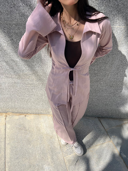 Waist-Fitted Linen Shirt in Pink