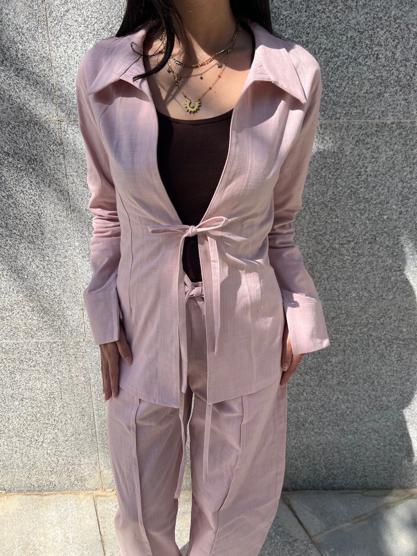 Waist-Fitted Linen Shirt in Pink