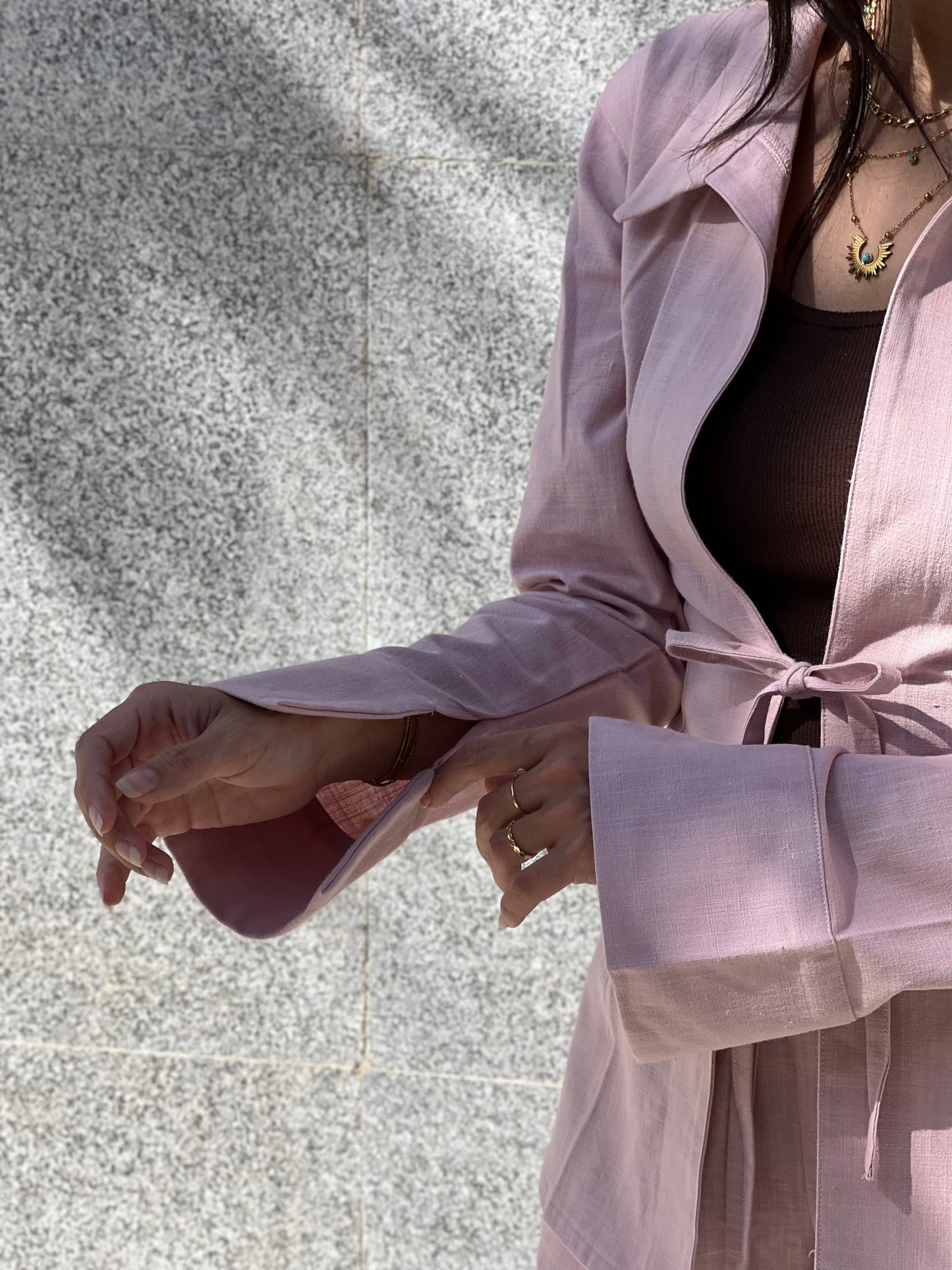 Waist-Fitted Linen Shirt in Pink