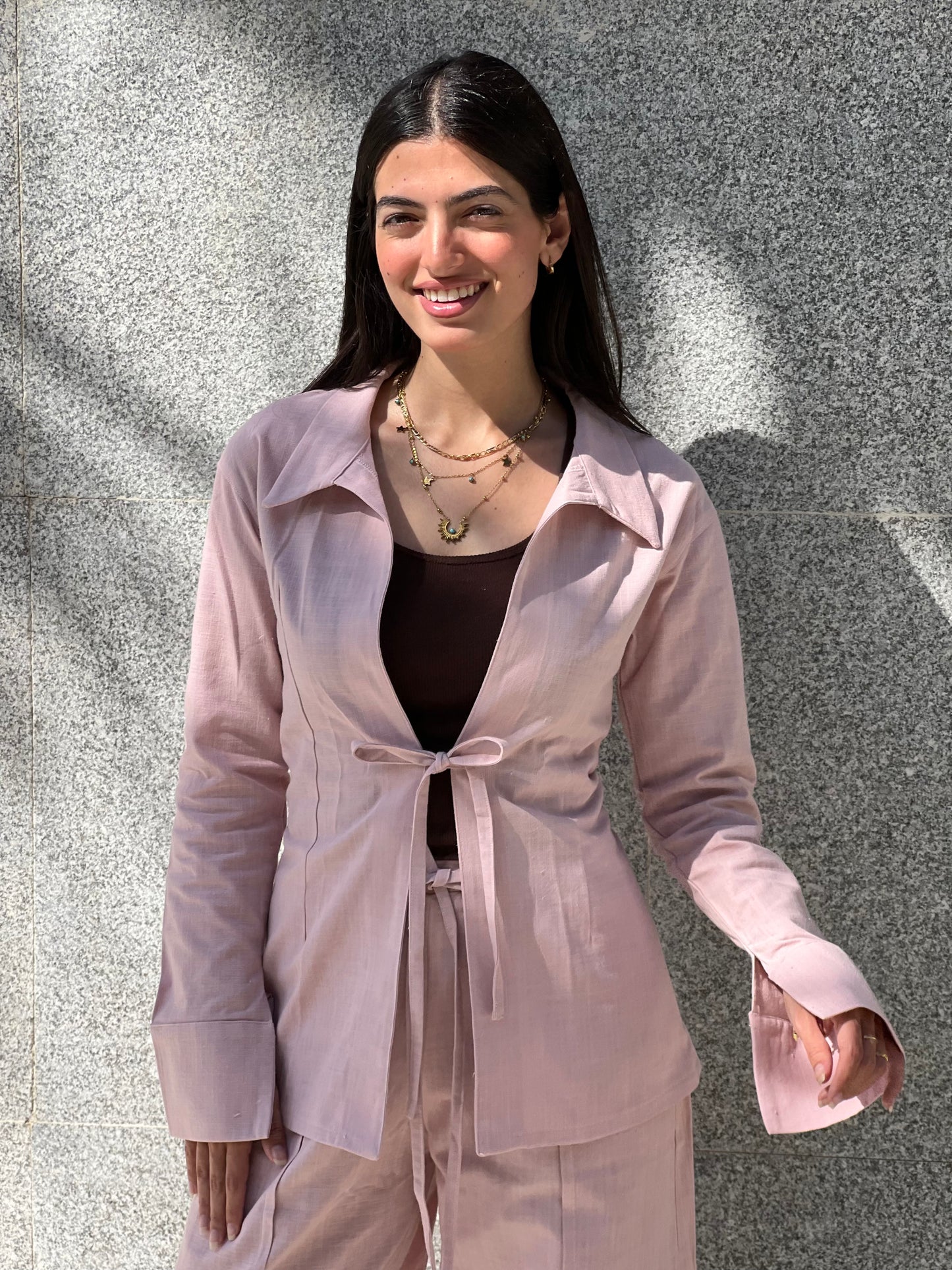 Waist-Fitted Linen Shirt in Pink