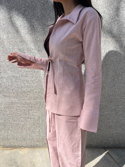 Waist-Fitted Linen Shirt in Pink