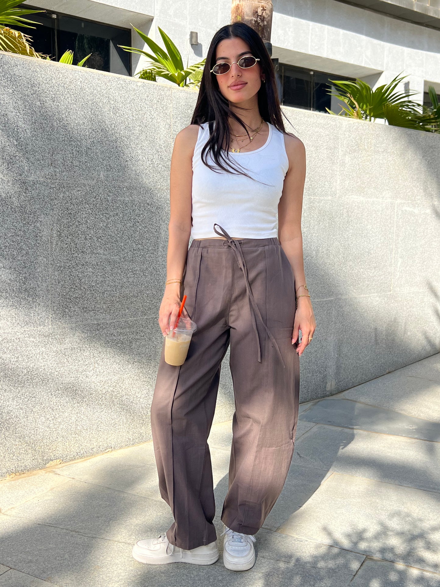 Barrel Linen Pants in Brown