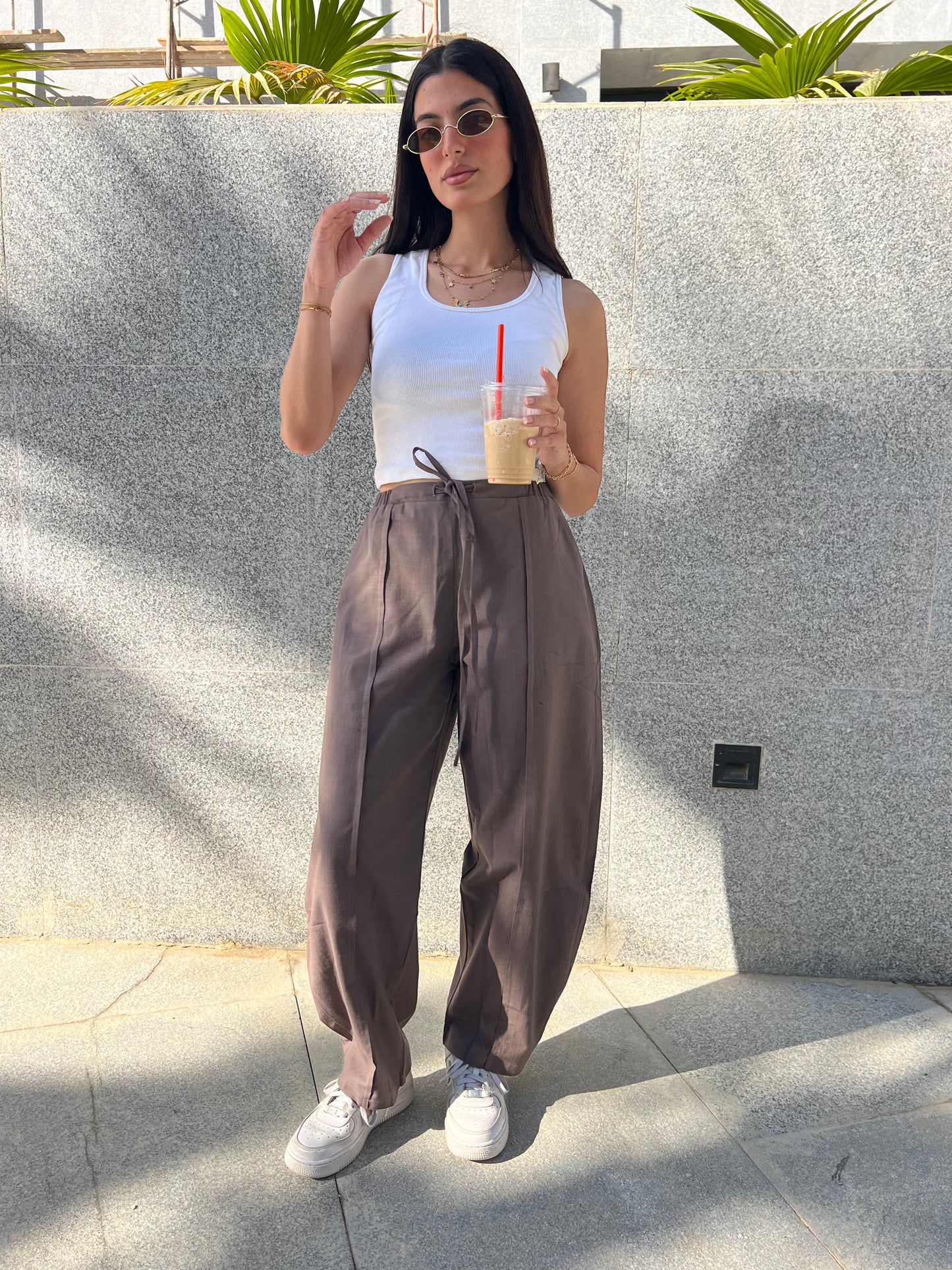 Barrel Linen Pants in Brown