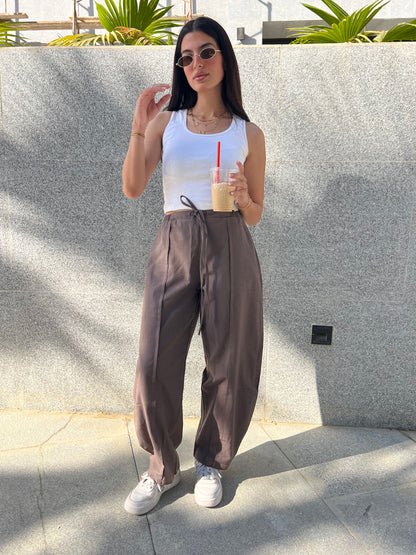 Barrel Linen Pants in Brown