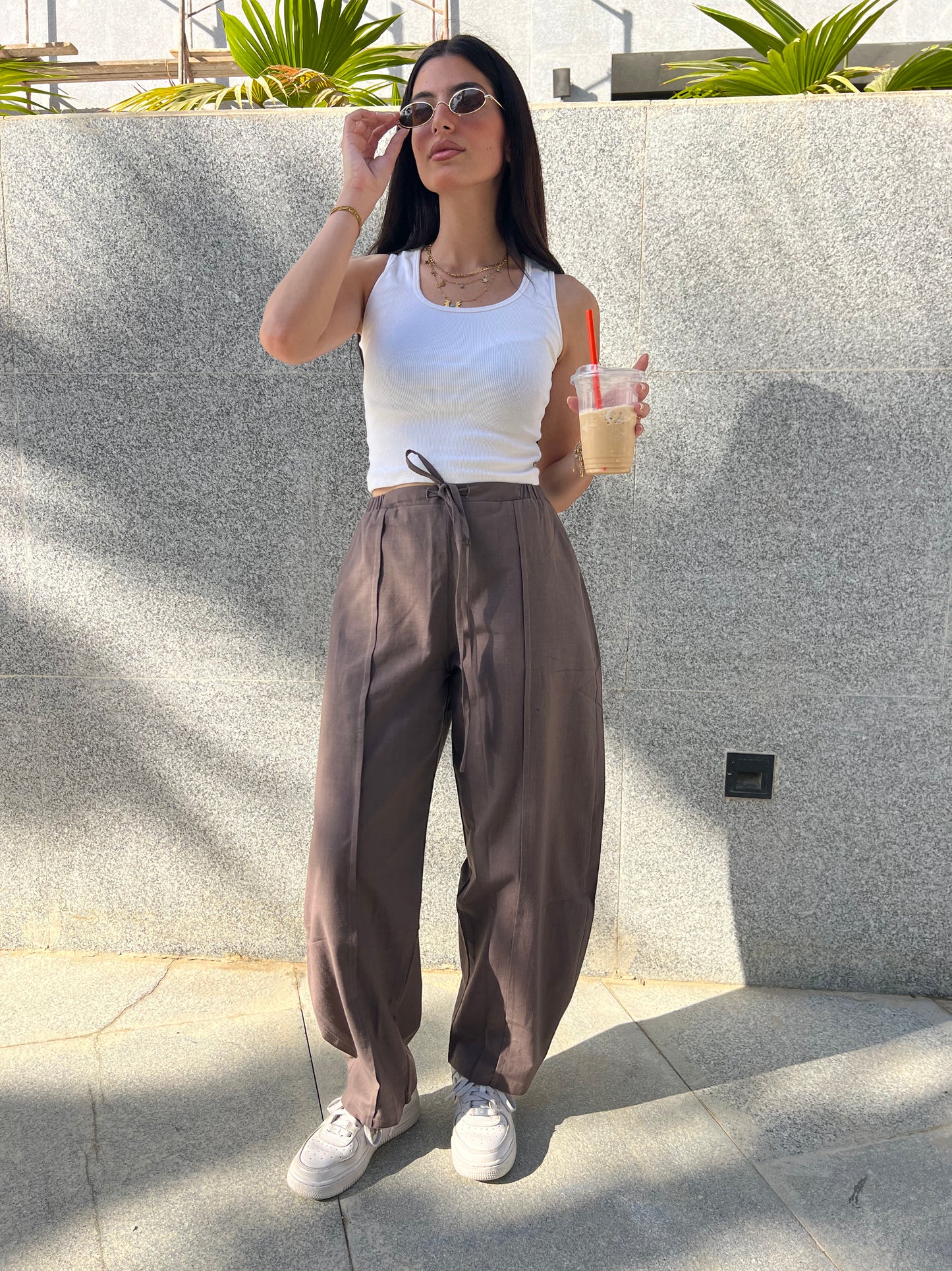 Barrel Linen Pants in Brown