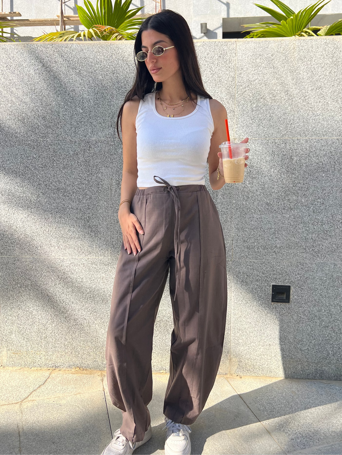 Barrel Linen Pants in Brown