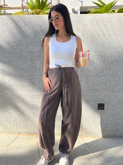 Barrel Linen Pants in Brown