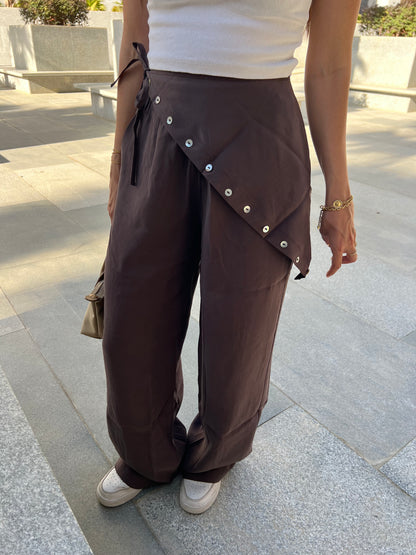 Button Wrap Seamless Pants: Brown