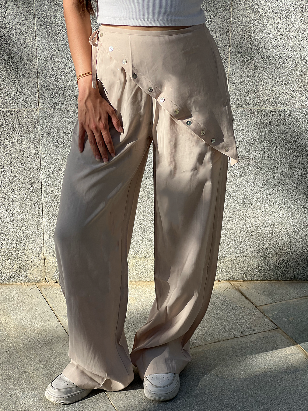 Button Wrap Seamless Pants: Beige